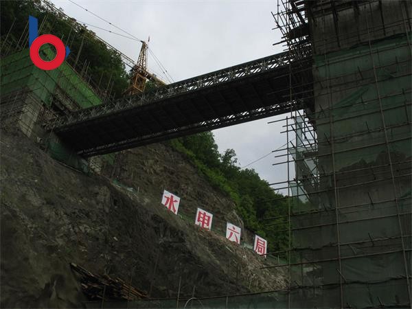 吉林省通化市中國水電六局，高空橋321（100）型30米雙排單層加強(qiáng)型